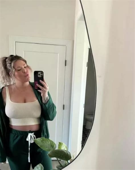 kailyn lowery nude|Teen Moms Kailyn Lowry Poses Nude to Celebrate Turning 26